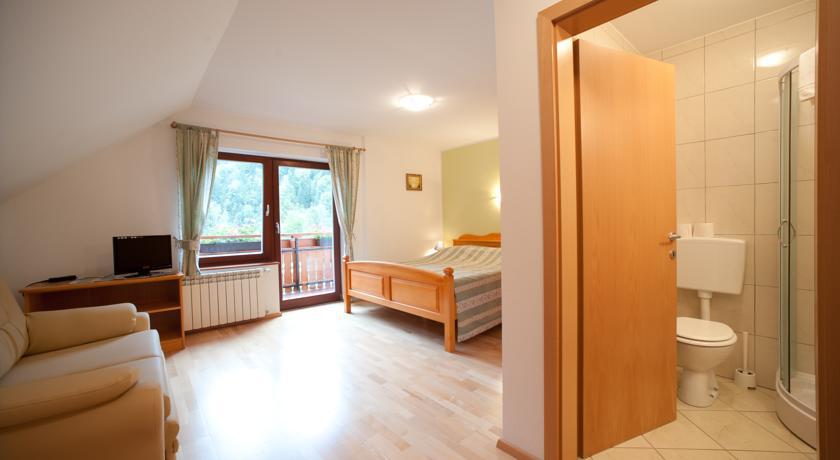 Prenocisca Valentina Apartment Solčava Екстериор снимка
